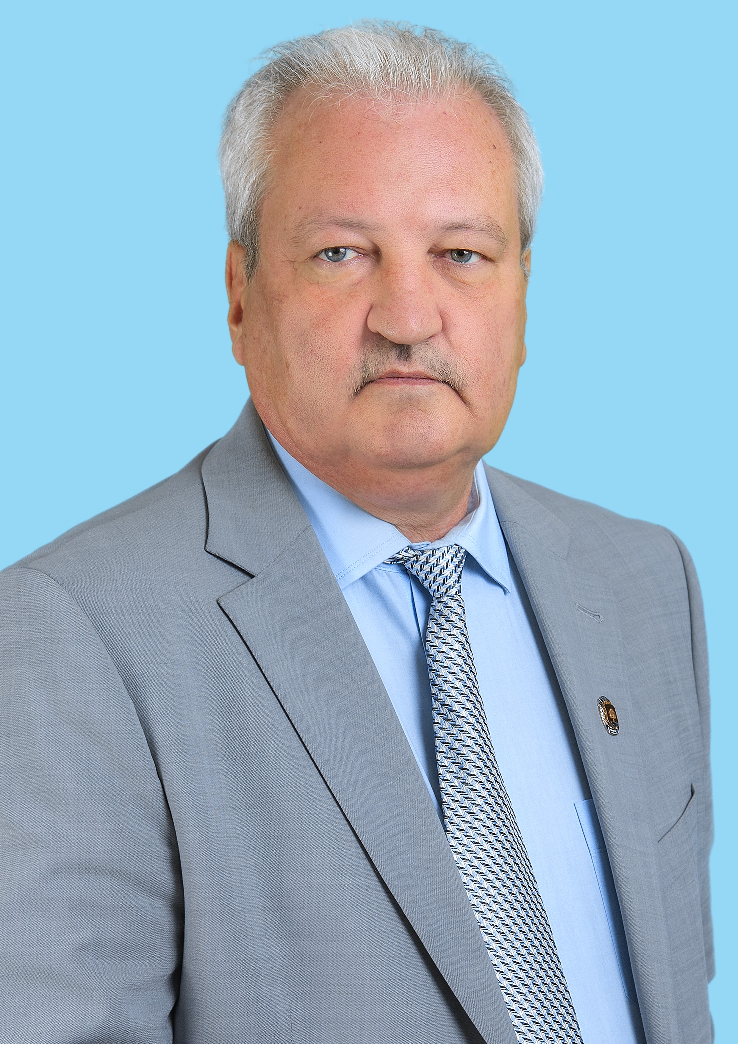 Савельев Артём Владимирович.
